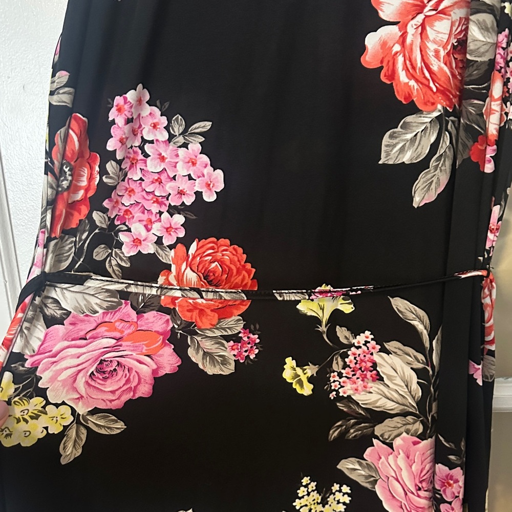 Magic Black Maxi Dress with Pink and Red Floral Print - Picture 3 of 10